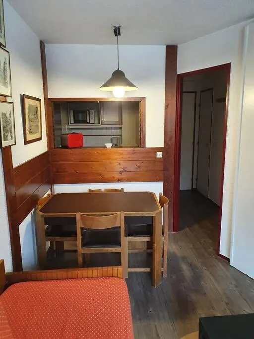 Joli Appartement Le Chamois Blanc Chamonix, Parking Chamonix